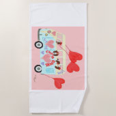  Dachshunds in a Hippie mobile with hearts Strandlaken (Voorkant)