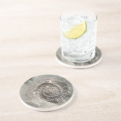 Dactylioceras-ammoniet in steen zandsteen onderzetter (Zijkant)