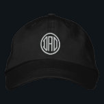 Dad Eenvoudige Moderne Typografie Custom Geborduurde Pet<br><div class="desc">Dad Simple Modern Typography Custom Embroidered Baseball Pet is voorzien van de eenvoudige moderne geborduurde tekst "Dad". Perfect als cadeau voor vader voor Vaderdag,  Kerstmis,  verjaardag en meer. Creëer door Evco Studio www.zazzle.com/store/evcostudio</div>