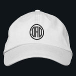 Dad Eenvoudige Moderne Typografie Custom Geborduurde Pet<br><div class="desc">Dad Simple Modern Typography Custom Embroidered Baseball Pet is voorzien van de eenvoudige moderne geborduurde tekst "Dad". Perfect als cadeau voor vader voor Vaderdag,  Kerstmis,  verjaardag en meer. Creëer door Evco Studio www.zazzle.com/store/evcostudio</div>