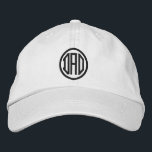 Dad Eenvoudige Moderne Typografie Custom Geborduurde Pet<br><div class="desc">Dad Simple Modern Typography Custom Embroidered Baseball Pet is voorzien van de eenvoudige moderne geborduurde tekst "Dad". Perfect als cadeau voor vader voor Vaderdag,  Kerstmis,  verjaardag en meer. Creëer door Evco Studio www.zazzle.com/store/evcostudio</div>