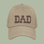 Dad Eenvoudige Moderne Typografie Custom Geborduurde Pet<br><div class="desc">Dad Simple Modern Typography Custom Embroidered Baseball Pet is voorzien van de eenvoudige moderne geborduurde tekst "Dad". Perfect als cadeau voor vader voor Vaderdag,  Kerstmis,  verjaardag en meer. Creëer door Evco Studio www.zazzle.com/store/evcostudio</div>