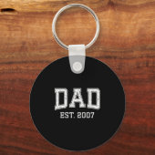 Dad Est 2007 Dad D Fathers Day Ized Sleutelhanger (Voorkant)