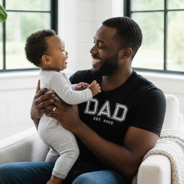 Dad Established Bold White Year New Dad Gift T-shirt