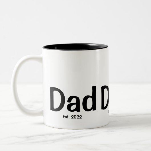 Dad  Established New Dad Gift  Tweekleurige Koffiemok (Links)
