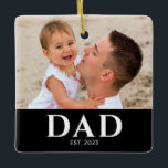 Dad Established Photo Keepsake Keramisch Ornament<br><div class="desc">Personalized Dad Established photo design with classic minimalist typography. This new dad keepsake celebrates the year he became a dad and showcases a favorite family photo. A meaningful reminder of fatherhood and a heartfelt gift for a proud new dad.</div>