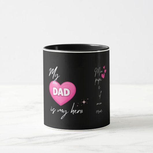 Dad Held van de Held / Papà Eroe Mok (Midden)