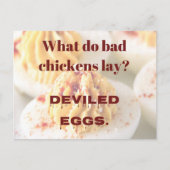 Dad Joke: What do bad chickens lay? Briefkaart (Voorkant)