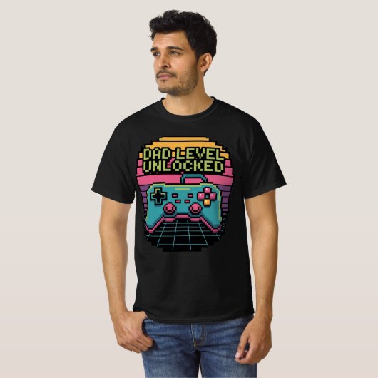 DAD LEVEL UNLOCKED – Classic Pixel Gamer Edition T-shirt (Voorkant volledig)