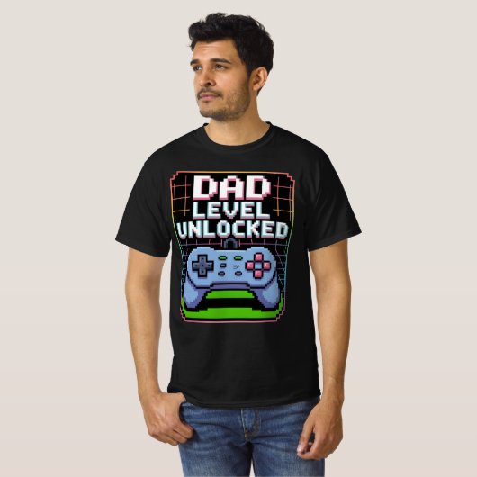 DAD LEVEL UNLOCKED – Neon Power-Up Pixel-T-shirt T-shirt (Voorkant volledig)