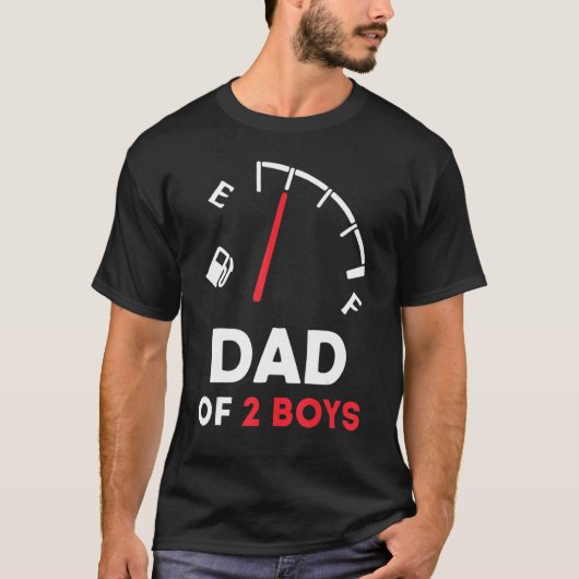 Dad of 2 Boys Funny Gift from Son Father's Day 202 T-shirt (Voorkant)