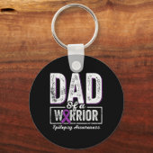 Dad Of A Warrior Epilepsy Dad Purple Ribbon Suppor Sleutelhanger (Voorkant)