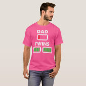 Dad Of Twins Battery Running Low But Not The Twins T-shirt (Voorkant volledig)