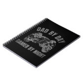 DAD PER DAG, GEMACHTIGDE BIJ NACHT NOTITIEBOEK (Linkerzijde)