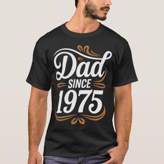 Dad Since 1975 Calligraphy Tee T-shirt (Voorkant)