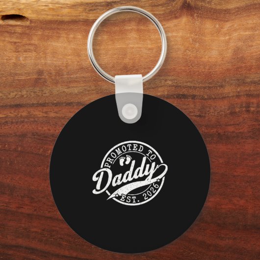 Dad To Be Est 2026 New Dad Announcement Promoted T Sleutelhanger (Voorkant)
