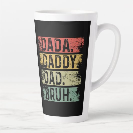 Dada. Pap. Papa. kwetsen Latte Mok (Rechts)