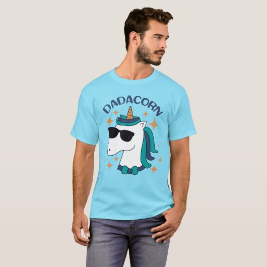 Dadacorn met zonnebril t-shirt (Voorkant volledig)