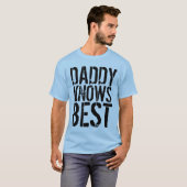 DADDY KNOWS BESTE  Mannen T-Shirts (Voorkant volledig)