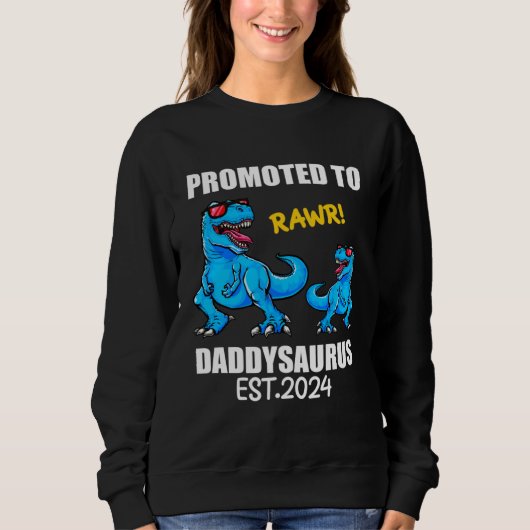 Daddysaurus 2024 Dad  Pregnancy Announcement Dinos Trui (Voorkant)