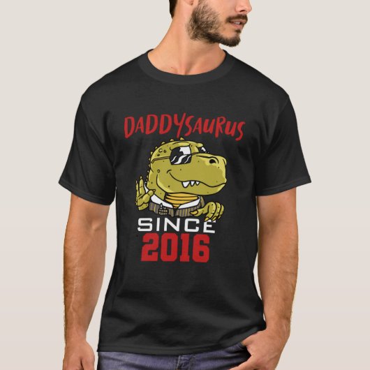 Daddysaurus sinds 2016 t-shirt (Voorkant)