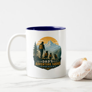 Dad's Adventure Squad Retro Mountain Hiking Gift Tweekleurige Koffiemok