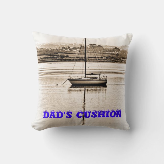 DAD'S CUSHION HANDS UIT!! KUSSEN (Voorkant)