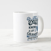 Dads kennen veel, opa weet alles grote koffiekop (Voorkant rechts)