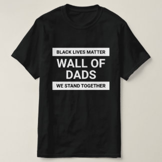 Dadswand waarmee we BLM aangepaste tekst samenstel T-shirt