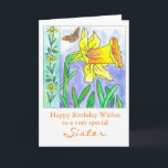 Daffodil Waterverf Flower Happy Birthday Sister Kaart<br><div class="desc">Een vrolijke bloemenverjaardagskaart met een grote heldergele narcis en vlinder getekend met zwarte pennen en inktinkt met waterverf en een zacht blauw groene achtergrond. Leuk voor je zus of je kunt de tekst aanpassen aan je behoeften. Dit ontwerp komt uit mijn kleurboek "Lila's Garden: A Cottage Garden Coloring Book" dat...</div>