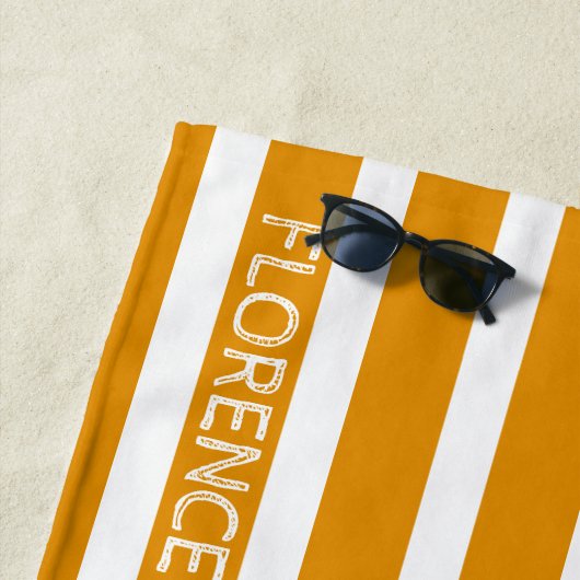 Daffodil yellow cabana stries - gepersonaliseerd strandlaken (In situ)