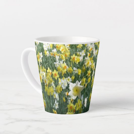 Daffodils Spring Flowers Field White Latte Mok (Linkerhoek)