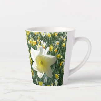 Daffodils Spring Flowers Field White Latte Mok