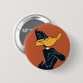 DAFFY DUCK™ met gekruiste armen Ronde Button 5,7 Cm (Voorkant /achterkant)