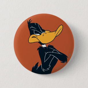 DAFFY DUCK™ met gekruiste armen Ronde Button 5,7 Cm