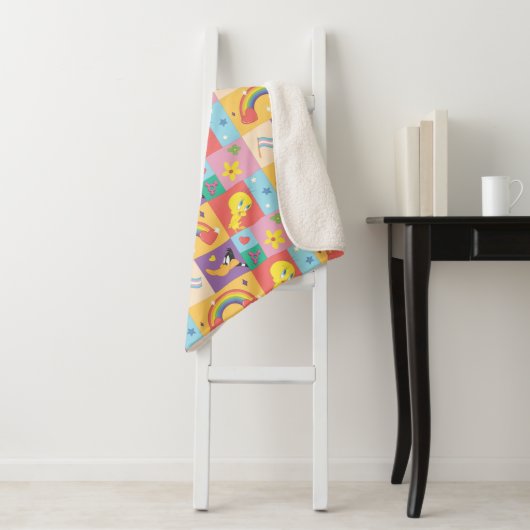 DAFFY DUCK™ & TWEETY™ - Pride Patroon Sherpa Deken (In situ)