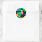 DAFFY DUCK™ Zwingend een Punch Ronde Sticker (Tas)