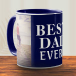 Dag 2 Foto Collage Blue Mok<br><div class="desc">Best Bad Ever Vader's Day 2 Foto Collage Blue Coffee Mok. Pas de mok met uw foto's aan - neem twee foto's in de sjablonen op. Moderne witte vettige typografie Beste vader ooit - je kunt elk deel van de tekst wijzigen als je wilt. Creëer je eigen persoonlijke vaders dagcadeau...</div>