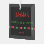 Dag 4 Ujamaa Beginsel Kwanzaa Glas Ornament (Voorkant links)