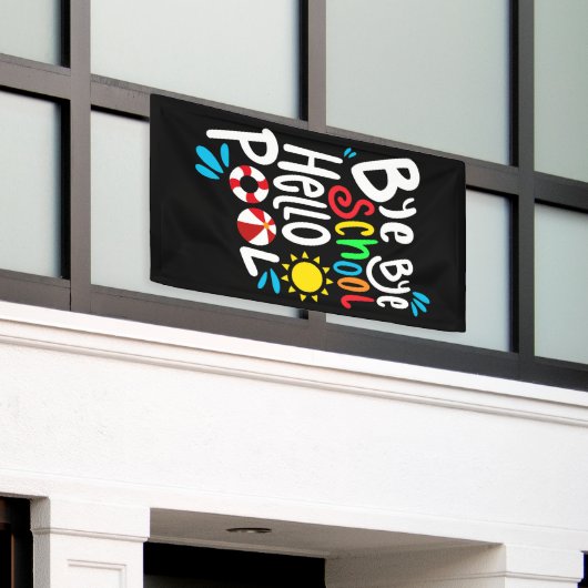 Dag Dag School Hallo Pool I Spandoek (Buitenkant Gebouw)