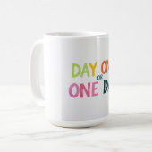 Dag één of één dag koffiemok (Voorkant links)