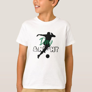 Dag en nacht voetballeven t-shirt