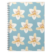 Dag Lily Illustratief Big Ptn op Light Blue Notitieboek (Voorkant)