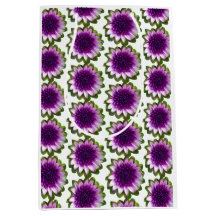 Dag met paarse mooie bloemen