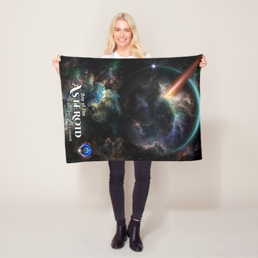 Dag van de Asteroïde SciFi Fractal Art Fleece Deken (In situ)