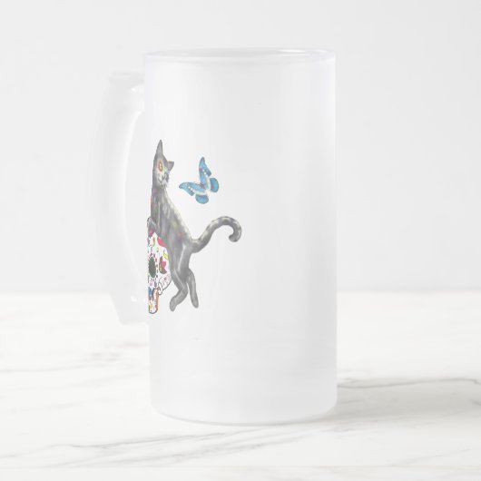Dag van de dode kattensuikerschedel en vlinder matglas bierpul (Voorkant links)