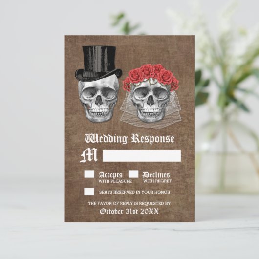 Dag van de dode schedel paar bruiloft RSVP Kaarten Kaartje (Staand voorkant)