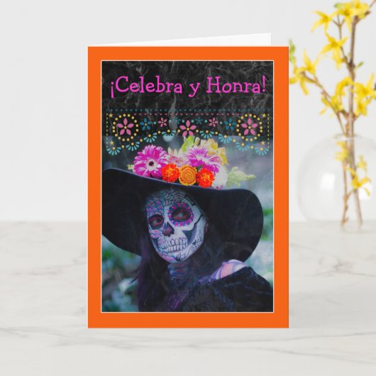 Dag van het Doodfeest en de Honor in het Spaans Kaart (Gele Bloem)