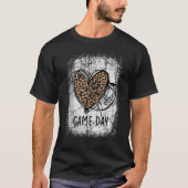 dag van het spel met leopard hart football mam ble t-shirt (Voorkant)