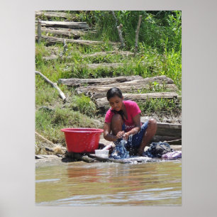 Dag van het wasgoed op de rivier poster